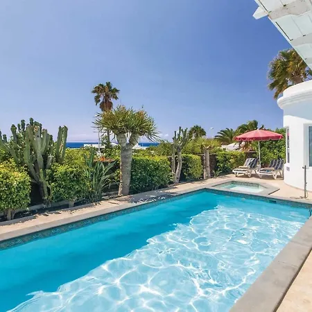 Puerto Del Carmen Sleeps 6 Wifi * Пуерто-дель-Кармен