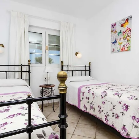 Vila Puerto Del Carmen Sleeps 6 Wifi *